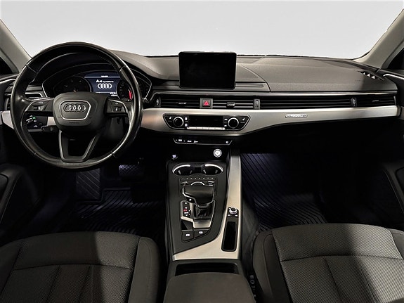 Audi A4 12 of 25