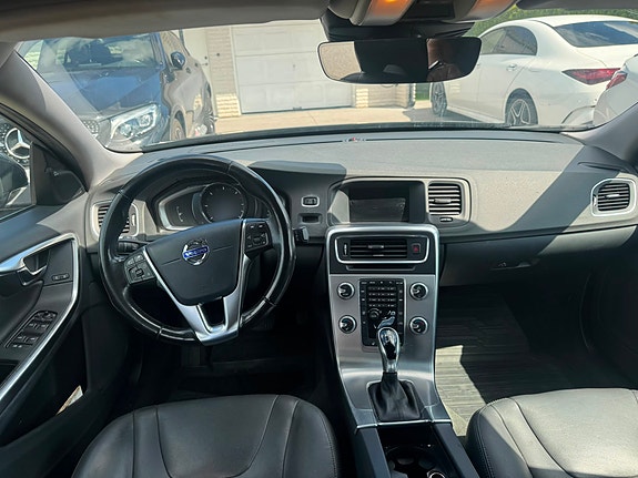 Volvo S60 5 of 5