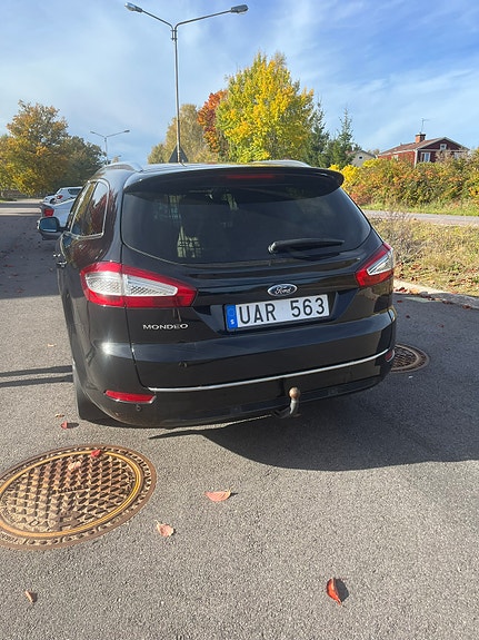 Ford Mondeo 2 of 4