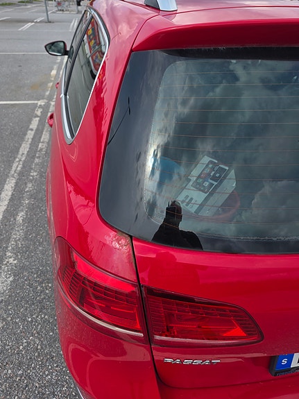 Volkswagen Passat 3 of 5