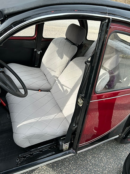 Citroen 2CV 4 of 10