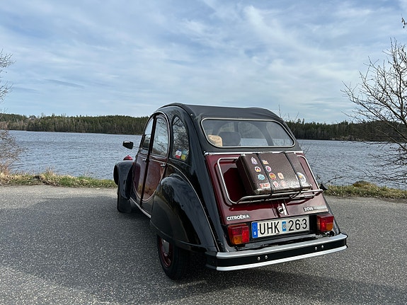 Citroen 2CV 2 of 10