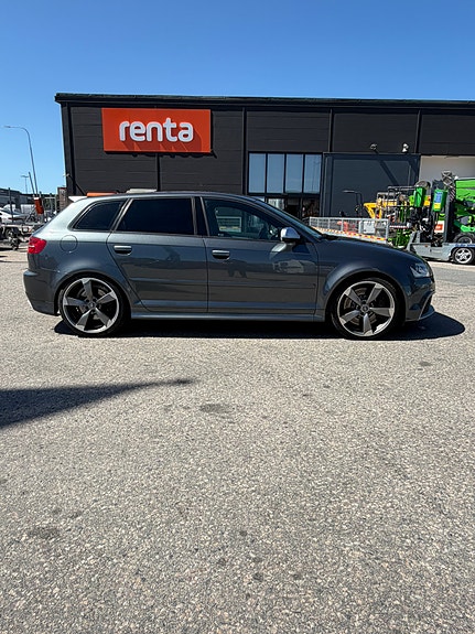 Audi RS3 3 of 5