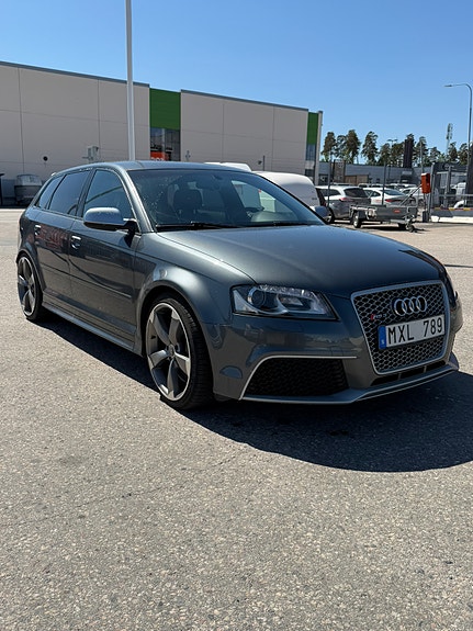 Audi RS3 2 of 5