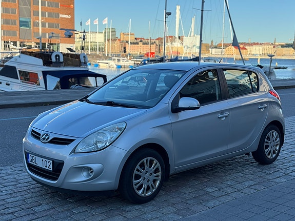 Hyundai i20 3 of 5
