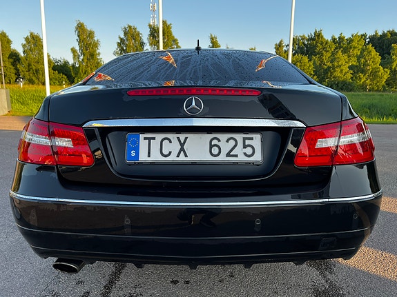 Mercedes-Benz E250 5 of 5