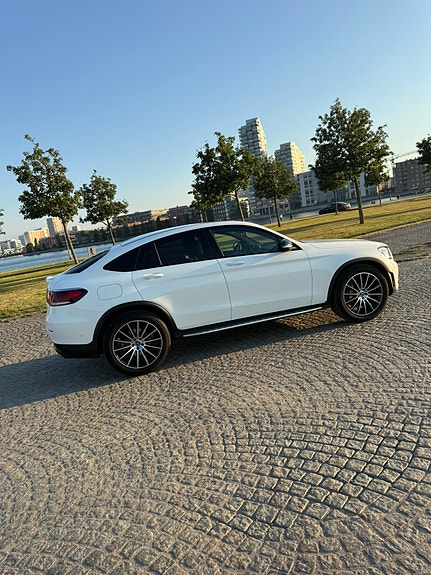 Mercedes-Benz GLC220 d 4 of 5