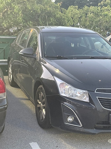 Chevrolet Cruze 3 of 5