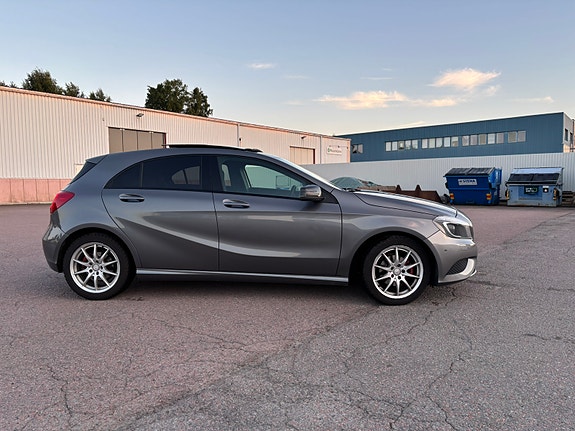 Mercedes-Benz A180 3 of 5