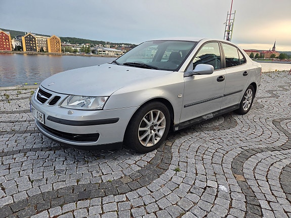 Saab 9-3 2 of 5