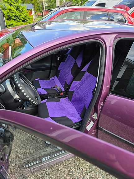 Peugeot 107 2 of 3