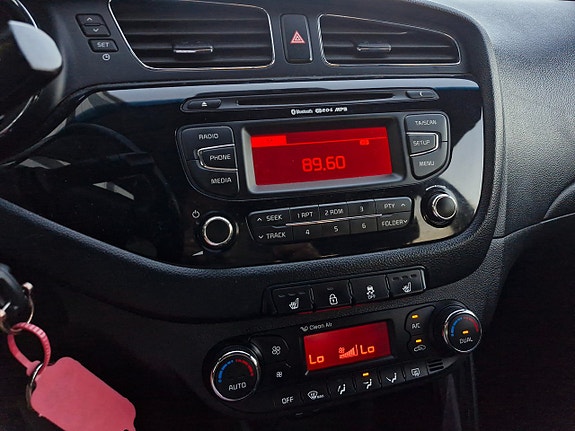 Kia Ceed 8 of 14