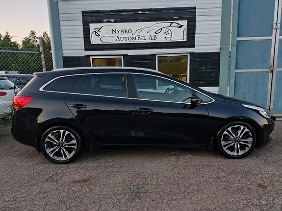 Kia Ceed 2 of 5