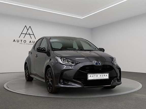 Toyota Yaris 3 of 22