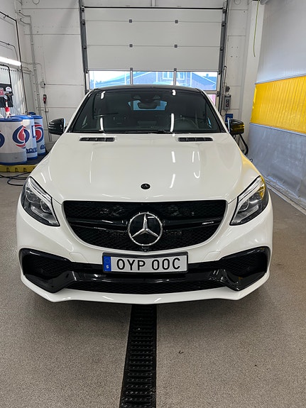 Mercedes-Benz GLE63 2 of 5