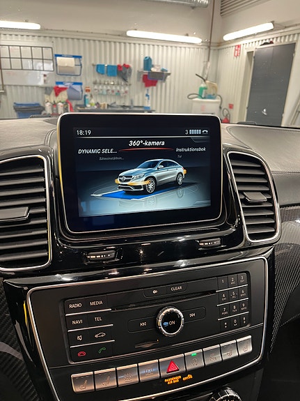 Mercedes-Benz GLE63 21 of 25
