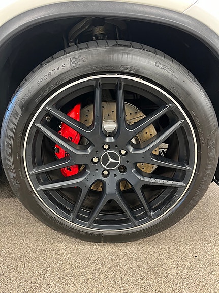 Mercedes-Benz GLE63 18 of 25