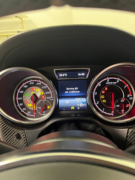 Mercedes-Benz GLE63 25 of 25