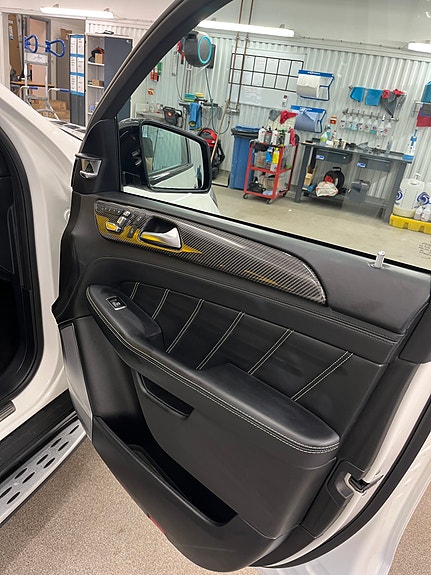 Mercedes-Benz GLE63 9 of 25