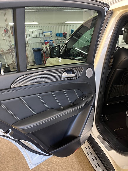 Mercedes-Benz GLE63 11 of 25