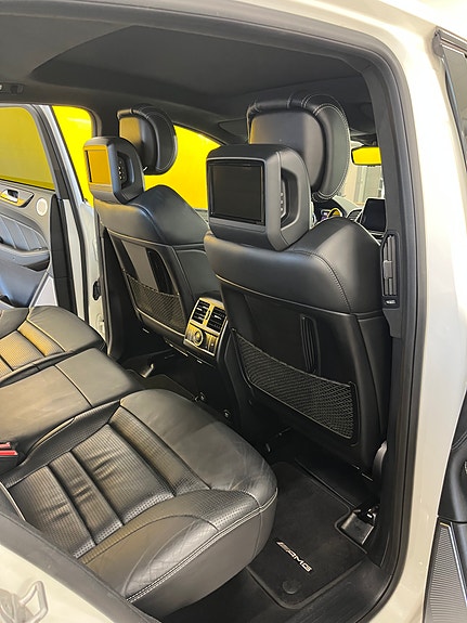 Mercedes-Benz GLE63 14 of 25