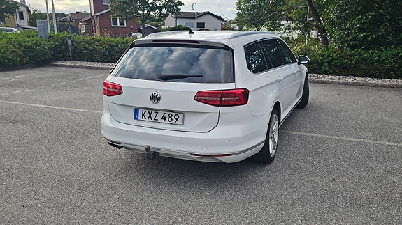 Volkswagen Passat 4 of 6