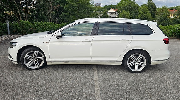Volkswagen Passat 3 of 6