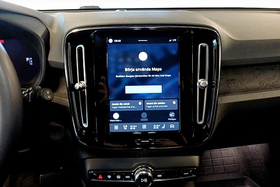 Volvo XC40 6 of 9