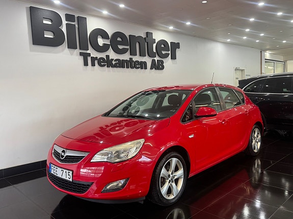 Opel Astra 2 of 5