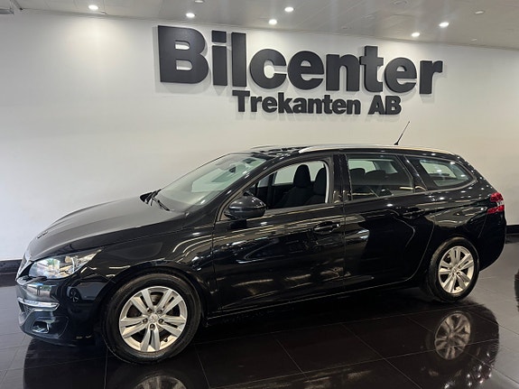 Peugeot 308 SW 3 of 5