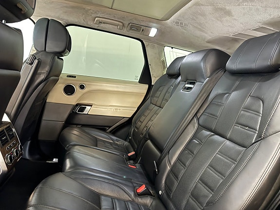 Land Rover Range Rover Sport 8 of 15