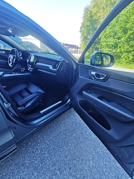 Volvo XC60 17 of 19