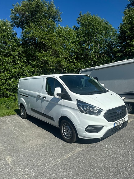 Ford Transit Custom 3 of 6