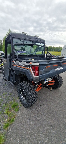 Polaris Ranger XP 1000 Delux 5 of 5