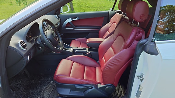 Audi Cabriolet 2 of 5