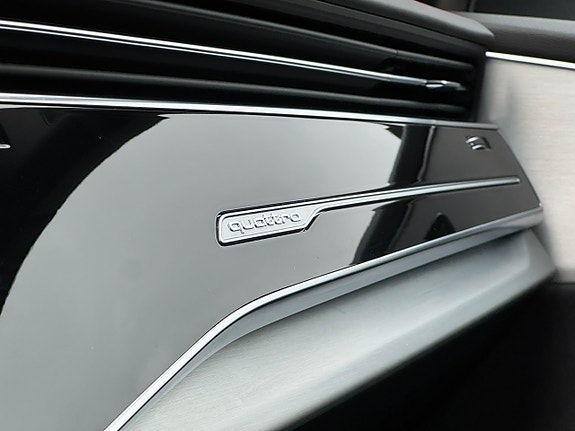 Audi Q8 20 of 22
