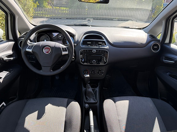 Fiat Punto 5 of 9