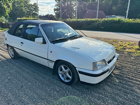 Opel Kadett 4 of 5