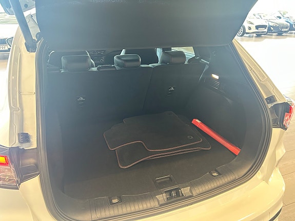 Ford Kuga 9 of 15