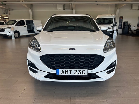 Ford Kuga 3 of 15