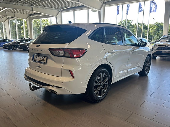 Ford Kuga 2 of 15