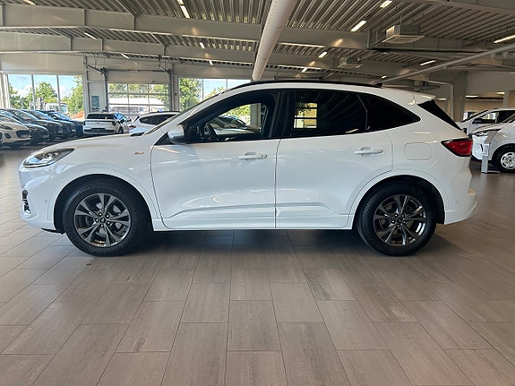 Ford Kuga 5 of 15