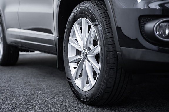 Volkswagen Tiguan 4 of 5