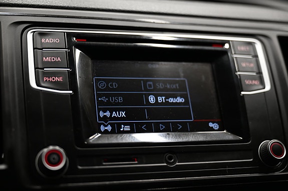 Volkswagen Caravelle 16 of 25