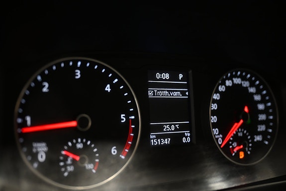 Volkswagen Caravelle 14 of 25