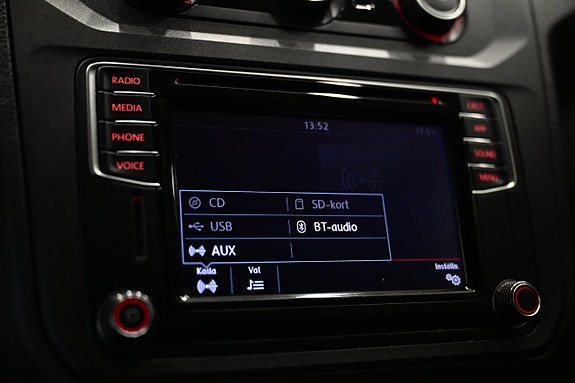 Volkswagen Caddy Maxi 27 of 30