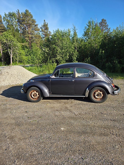 Volkswagen 1302 3 of 5