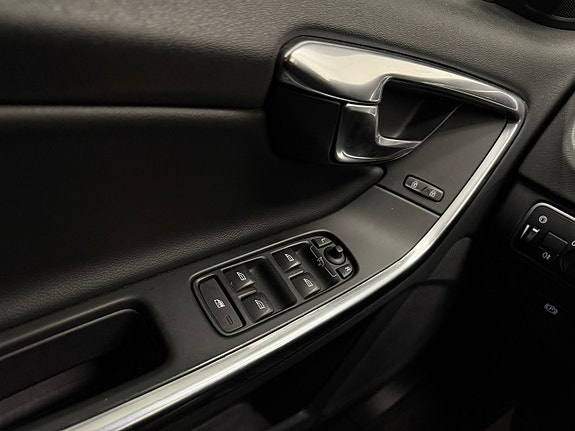 Volvo V60 18 of 25