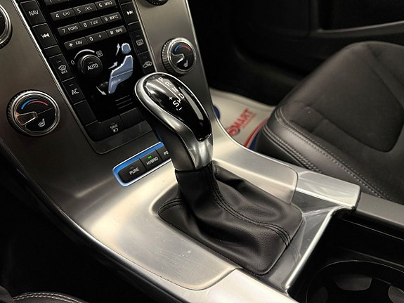 Volvo V60 13 of 25