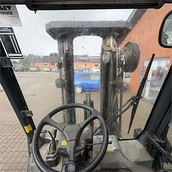 Mitsubishi FG25 K 14 of 24